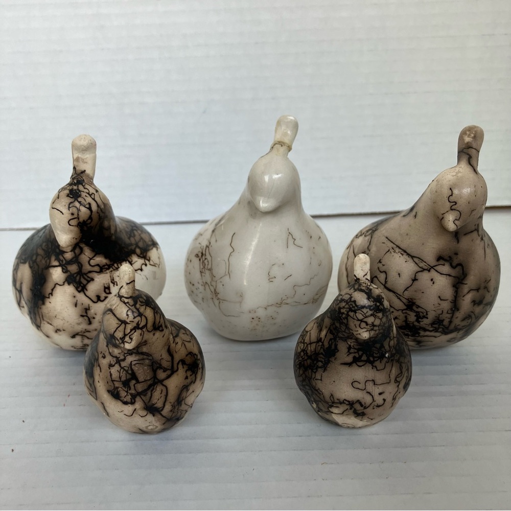 Handcrafted Ceramic Navajo Horse Hair Decorative Quail Family Figurines -5 piece